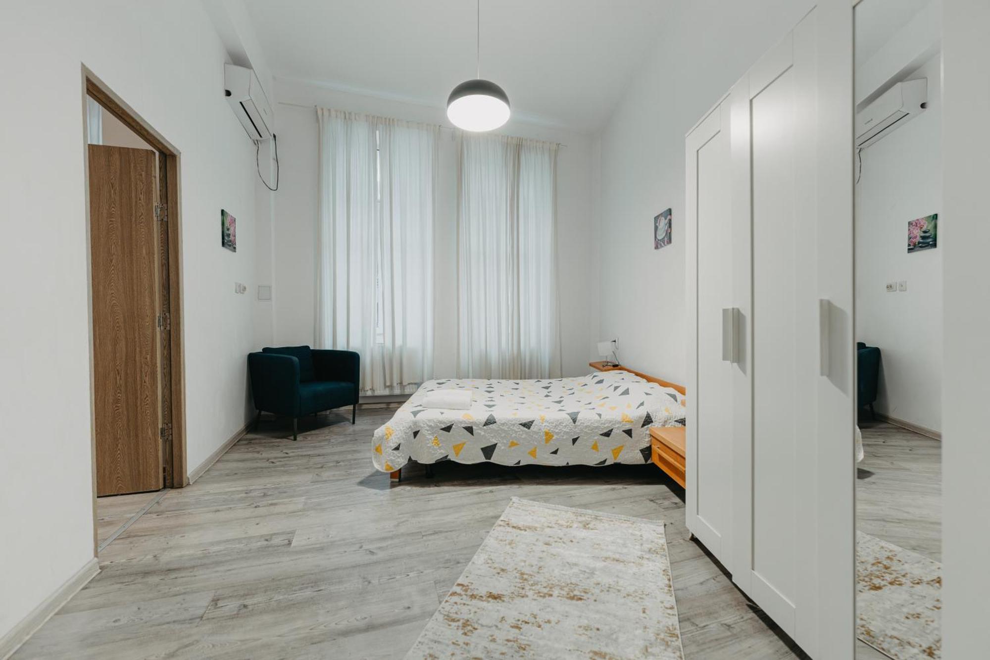 Studio Piata Amzei Nr.1 Бухарест Экстерьер фото